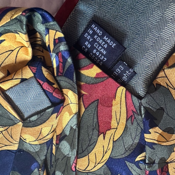 Tie - Picture 4 of 13